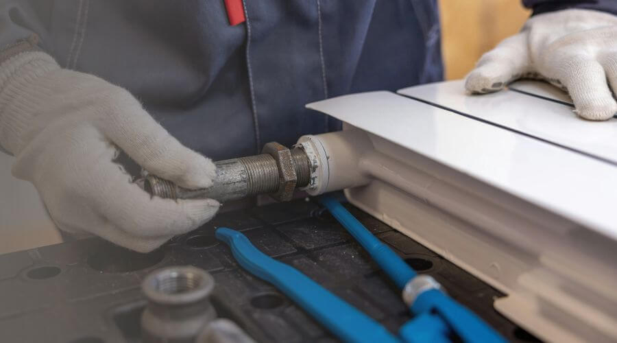 Professional water heater repair services in Middletown, IL